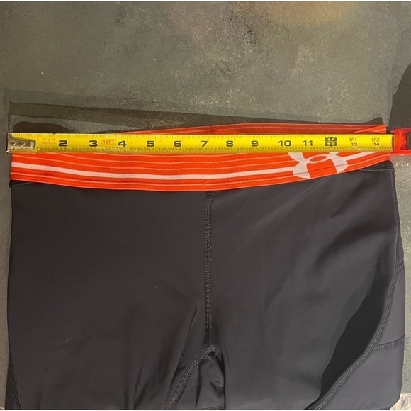 Under Armour Softball Slide Shorts - Picture 2 of 5